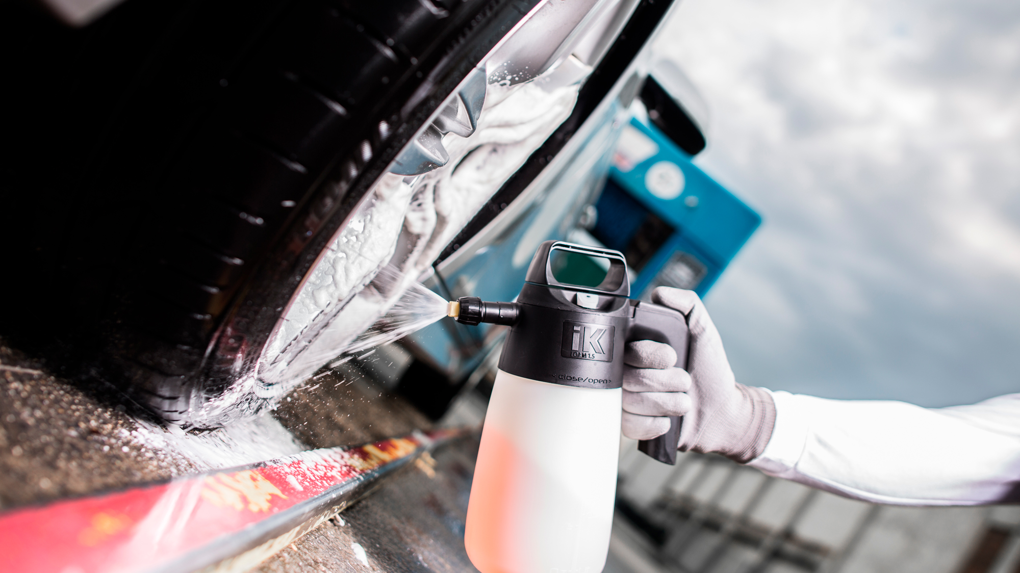 IK Foam 1.5 Pressure Sprayer Snow Foamer Detail - Image 2